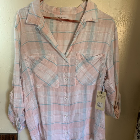 Bella Dahl Tops - Bella Dahl Button sown high-low plaid blouse NWT Bella Dahl Tops - Bella Dahl Button sown high-low plaid blouse NWT